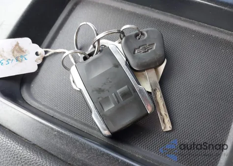 2015 Chevrolet Silverado 1500 1Lt из США, поврежденный, VIN 1GCVKREC2FZ363153